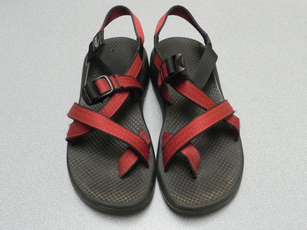 Clean your stinky sandals!